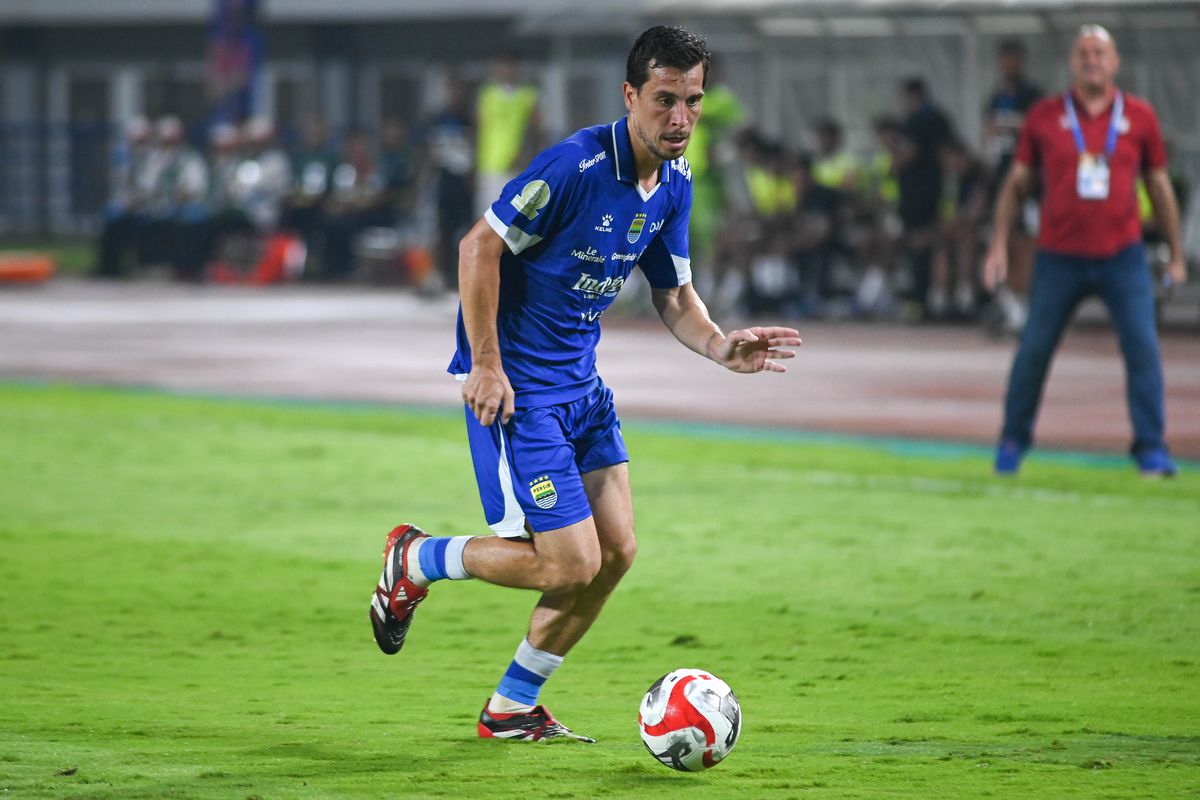 PSM Makassar, boxing day, Super League 2025-2026, Persib Bandung, Thom Haye, Patrick Kluivert, Jadwal Laga Persib Bandung Vs PSM Makassar, Thom Haye Sebut Gila