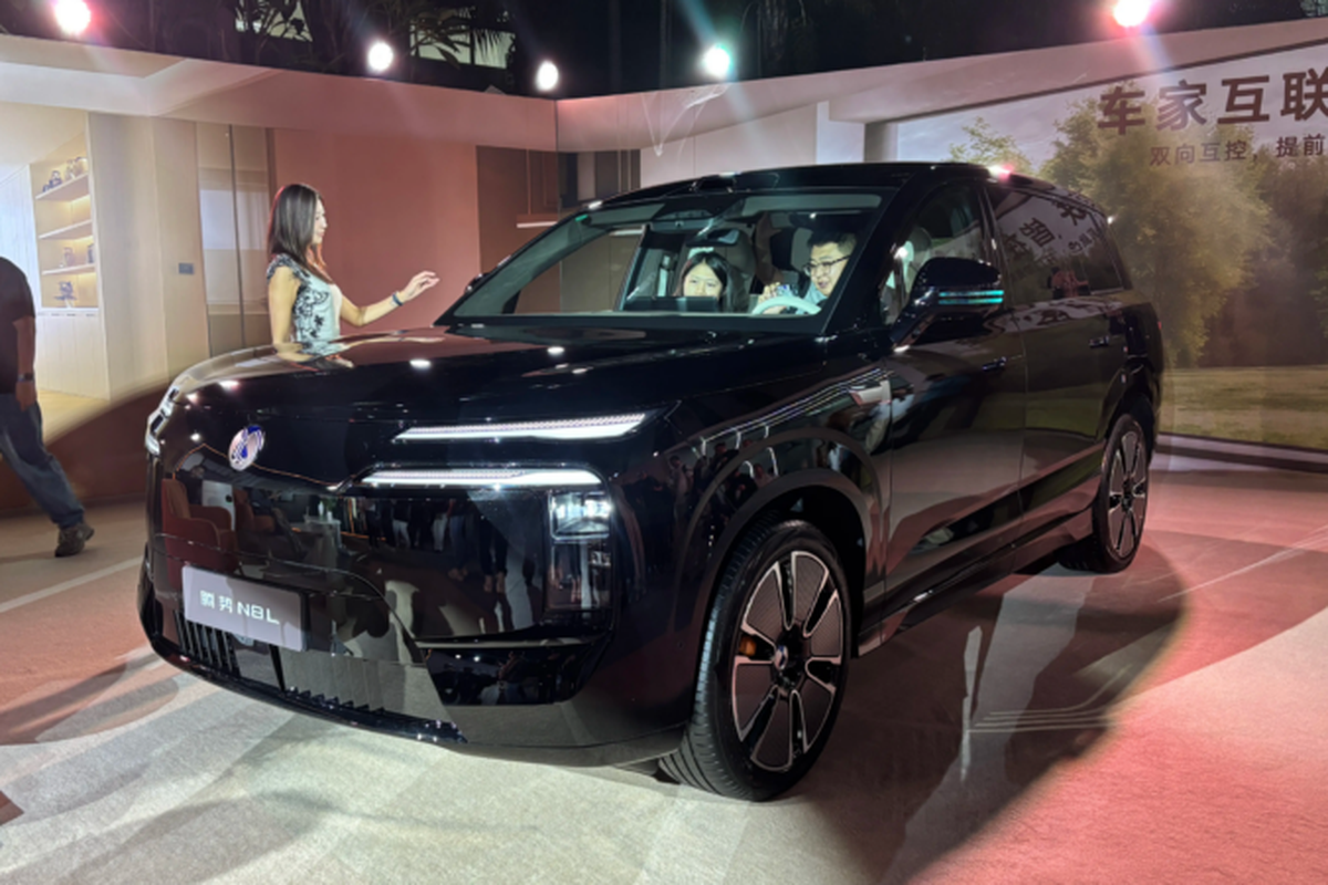 Mobil Hybrid, mobil, Denza, Denza N8L, Denza Luncurkan SUV Hybrid, Denza N8L