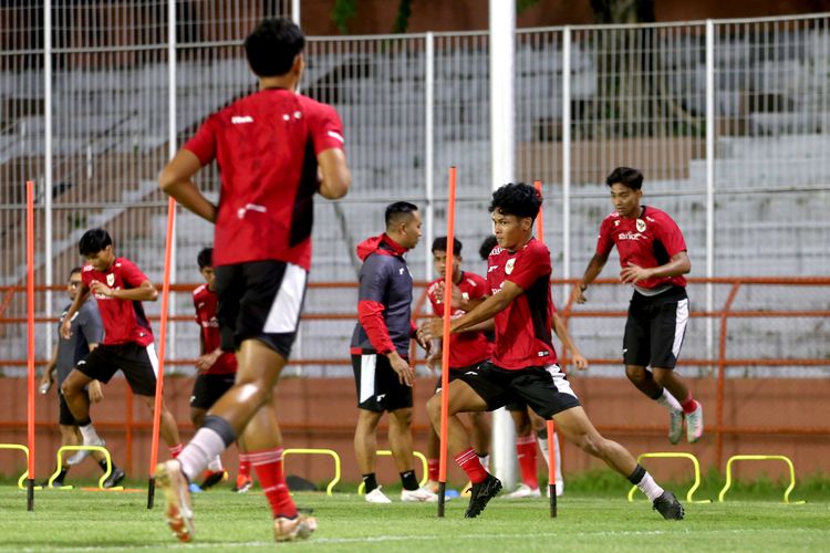 pemain diaspora, Nova Arianto, Matthew Baker, Timnas Tatap Piala AFF U19 2026, Nova Arianto Berencana Panggil 7 Pemain Diaspora