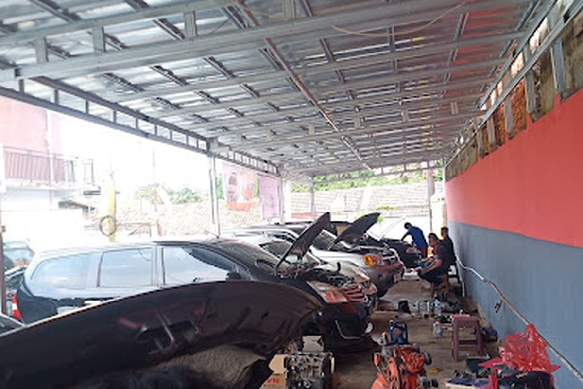 kenaikan harga oli, strategi bertahan, biaya operasional, Bengkel Tertekan: Biaya Operasional Naik, Harga Jasa Bertahan?