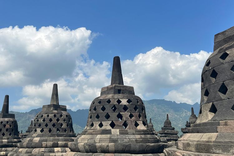 12 Mei 2025 Libur Apa, 12 mei 2025 hari apa, Hari Raya Waisak 2025, 12 mei hari apa, 12 Mei 2025 Libur Apa? Ketahui Juga Potensi Libur Panjang, Libur Nasional 12 Mei 2025, Cuti Bersama Waisak 13 Mei 2025, Kalender Libur dan Long Weekend Mei 2025, Potensi Long Weekend di Bulan Mei