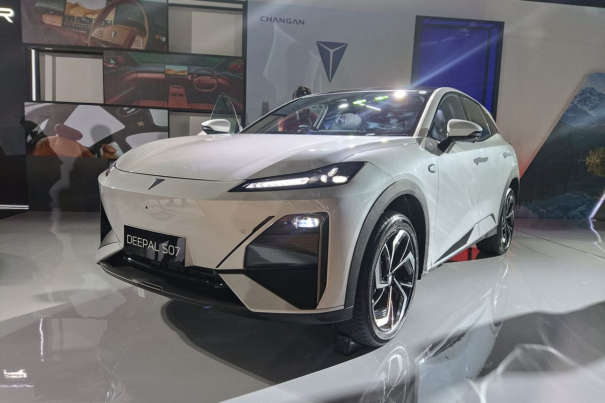 Lumin, Deepal S07, Changan Indonesia, lumin, mobil listrik CKD, Changan Luncurkan Lumin dan Deepal S07 di GJAW 2025: Sudah CKD