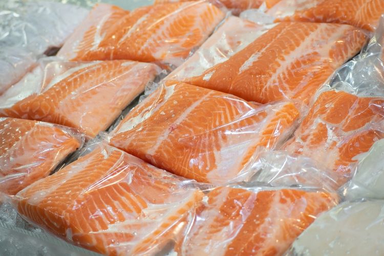 beda salmon dan trout, beda salmon trout dan norway, beda ikan salmon dan trout, beda daging salmon dan trout, ikan trout dan salmon apakah sama, Ikan untuk Sushi, Apakah Salmon dan Trout Berbeda?