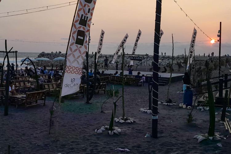 Pantai Glagah, Kulon Progo, Senja di Pemecah Ombak Baru Pantai Glagah Kulon Progo, Seperti di Bali