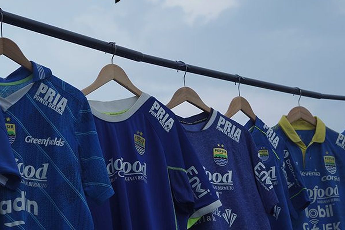 Persib, jersey Persib, Kelme, Super League 2025-2026, Sportama, Persib Bandung, Kilas Balik Sejarah Aparel Jersey Persib dari Musim ke Musim