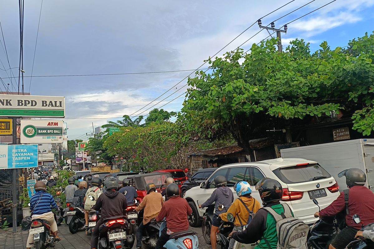 Gubernur Bali Wayan Koster, Kemenpar, Vila ilegal di Bali, Menpar Widiyanti, Masalah Vila Ilegal di Bali jadi Sorotan, Kemenpar Turun Tangan