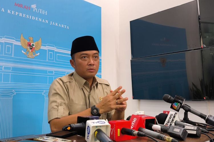 Mahfud MD, Kapolri Listyo Sigit, Prabowo Subanto, Komite reformasi Polri, komite reformasi polri siapa saja, Apa Itu Komite Reformasi Polri Bentukan Prabowo yang Beranggotakan Mahfud MD?, Apa Itu Komite Reformasi Polri?, Siapa Saja Anggota Komite Reformasi Polri?, Mantan Kapolri yang Masih Hidup, Apa yang Bisa Diharapkan dari Komite Reformasi Polri?