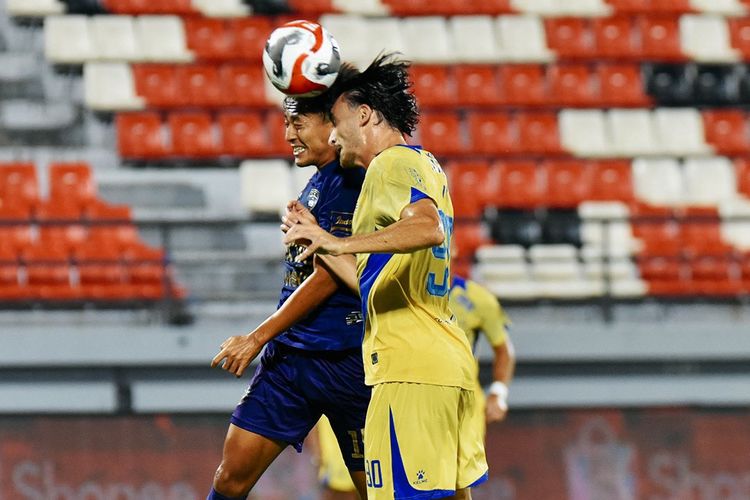 Persib Bandung, Persita, Beckham Putra, Persita Tangerang vs Persib Bandung, Luciano Guaycochea, persita vs persib bandung, Super League 2025-2026, Bojan Hodak, Skor Persita Vs Persib 2-1, Reaksi Bojan Hodak soal Kegagalan Penalti