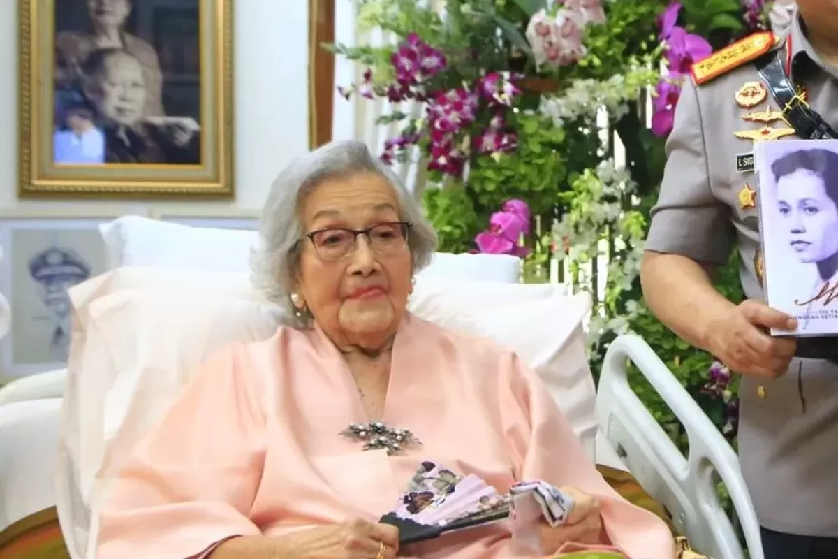 Profil Eyang Meri, Istri Jenderal Hoegeng Iman Santoso yang Wafat Hari Ini
