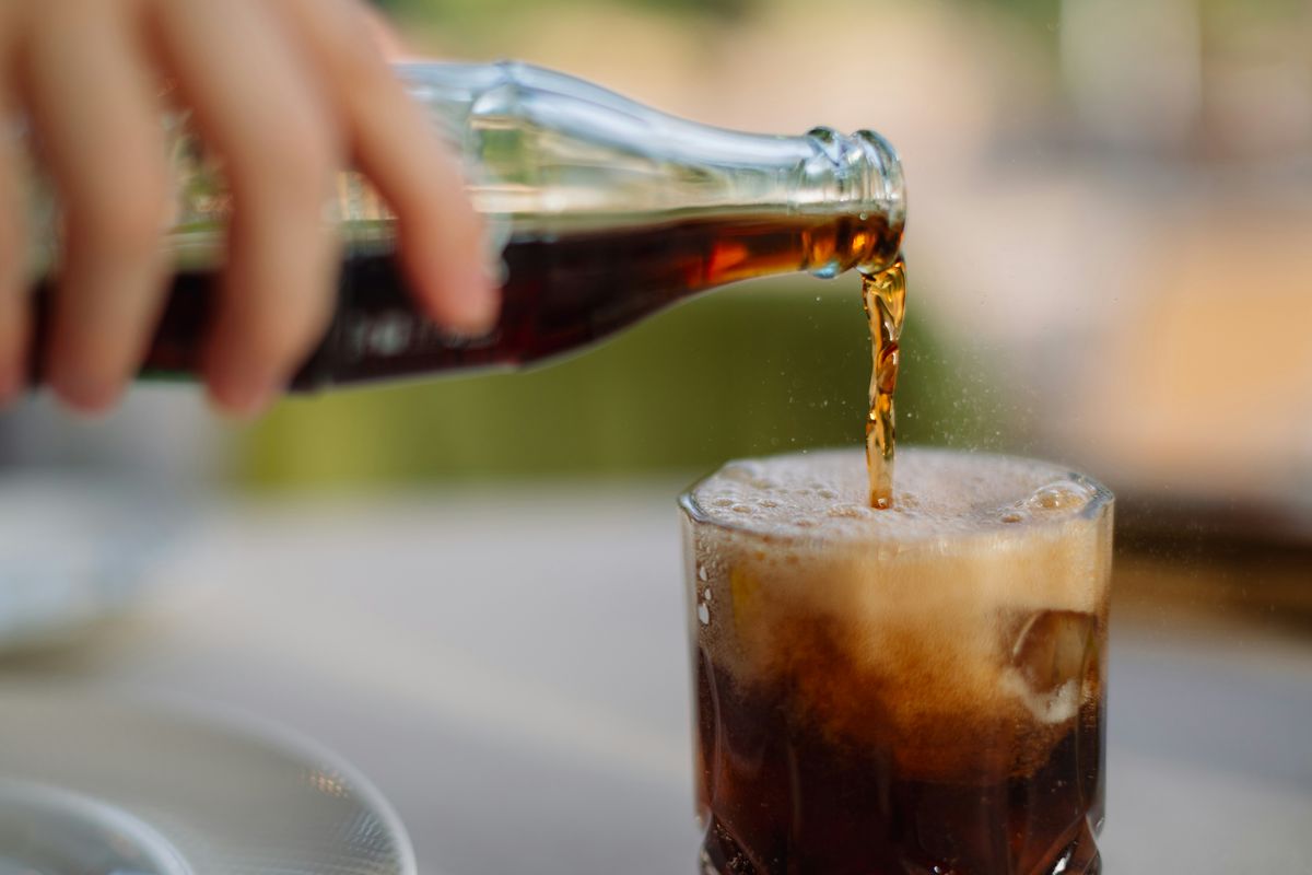 minuman bersoda, Awas! Ini yang Terjadi Jika Kamu Minum Soda Setiap Hari Menurut Ahli Gizi