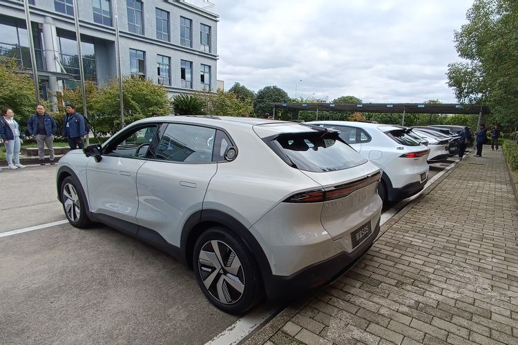 Changan Automobile, changan, Changan Indonesia, Changan Deepal S05, Changan Deepal S05 REEV, Changan Indonesia Siap Luncurkan Mobil REEV Tahun Depan