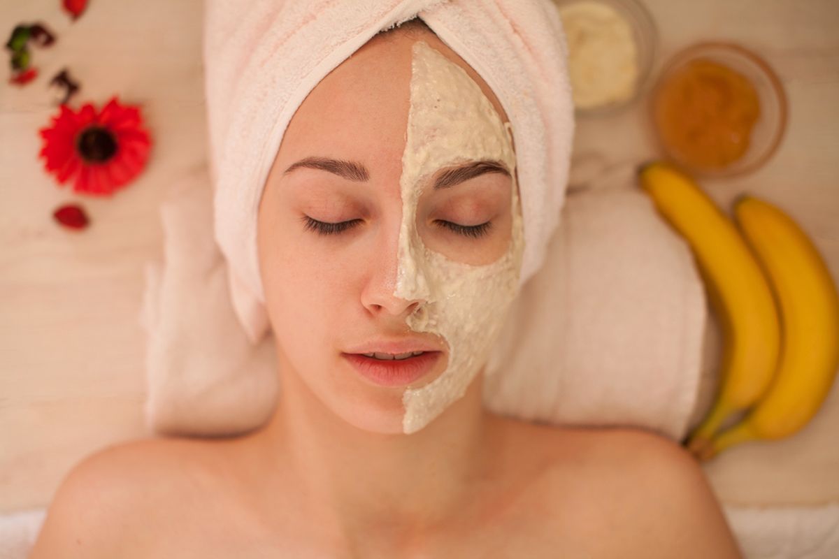 masker alami, manfaat buah pisang untuk masker wajah, khasiat masker pisang untuk wajah, resep masker pisang, masker alami buah, Masker Alami dari Pisang: Khasiat, Cara Membuat, dan Tips Aman