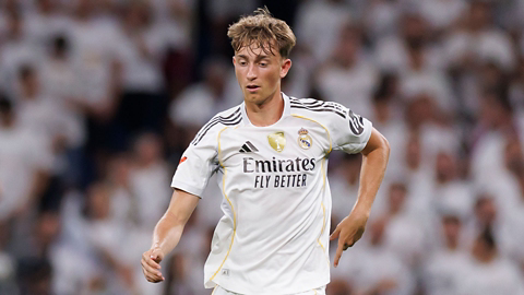 Dean Huijsen absen lawan Manchester City