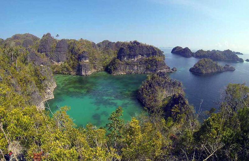 6 Kota Favorit untuk Liburan Slow Travel di Indonesia, Kalegowa, Sulawesi Selatan, Yogyakarta, DI Yogyakarta, Purwokerto, Jawa Tengah, Bandung, Jawa Barat, Raja Ampat, Papua Barat Daya, Labuan Bajo, Nusa Tenggara Timur