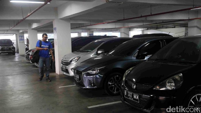 Array,Parkiran Karyawan di Kantor Kena Pajak?