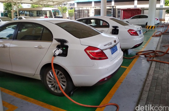 Array,Senator AS Anggap Mobil China Seperti Kanker, Ajak Negara Lain Boikot