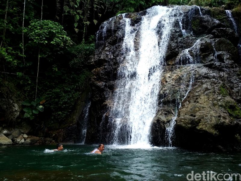 Top 11+ Wisata Terkenal yang Kini Terbengkalai dan Tinggal Nama, 1. THR Sriwedari, Solo, 2. Hotel Berhantu Bedugul, Bali, 3. Jiwangga Resto, Sleman, 4. Wisata Banyu Nget, Trenggalek, 5. Snowbay Waterpark di TMII, 6. Taman Remaja Surabaya, 7. Taman Festival Bali, 8. Kampung Gajah Wonderland, 9. Depok Fantasi Waterpark, 10. Hotel Gantung Purwakarta, 11. Wonderia Semarang