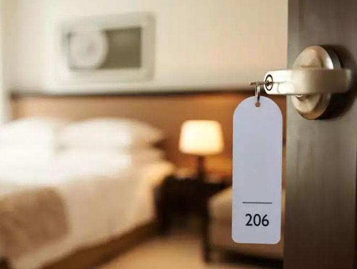 Array,Jangan Lupa Gerendel Pintu Kamar Hotel atau Kamu Akan Menyesal