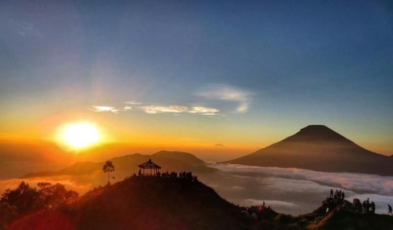 Array,Wisata Terkenal Dieng: Jam Buka, Harga Tiket & Daya Tariknya