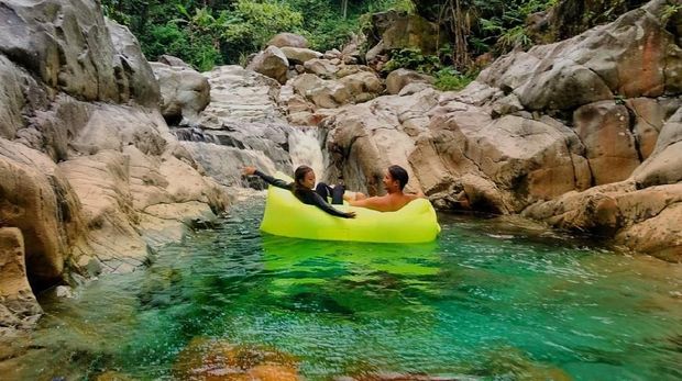 Trekking di Sentul, Berakhir dengan Pemandangan Indah, 1. Cisadon, 2. Leuwi Hejo, Barong dan Leuwi Lieuk, 3. Curug Ciburial, Kembar dan Hordeng, 4. Bukit Paniisan dan Curug Cibingin, 5. Curug Cibaliung