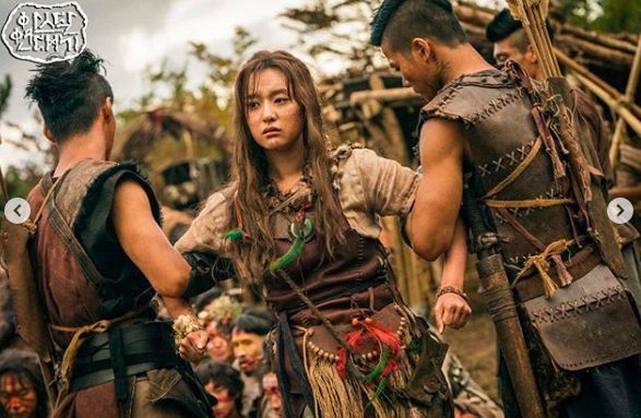 9 Drama Korea Kim Ji Won, Terbaru akan Berperan Jadi Dokter Ahli Bedah, 1. Doctor X : Age of the White Mafia, 2. Queen of Tears (2024), 4. Lovestruck In The City (2021), 5. Arthdal Chronicles (2019), 7. Descendants of the Sun (2016), 9. The Heirs (2013)