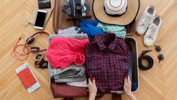 Traveler Harus Tahu, 5 Kesalahan yang Harus Dihindari Saat Berkemas, 1. Membawa Pakaian Terlalu Banyak, 2. Tidak Menggunakan Packing Cubes, 3. Menggunakan Koper Tidak Berkualitas, 4. Melupakan Manfaat Tas Jinjing, 5. Tidak Mengemas Perlengkapan Mandi dengan Benar