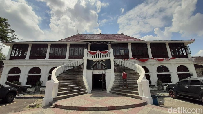 Fakta Kerajaan Terbesar di Nusantara dari Sriwijaya hingga Majapahit, 1. Kerajaan Singasari, 2. Kerajaan Samudra Pasai, 3. Kerajaan Majapahit, 4. Kerajaan Sriwijaya, 5. Kerajaan Mataram Kuno, 6. Kerajaan Demak