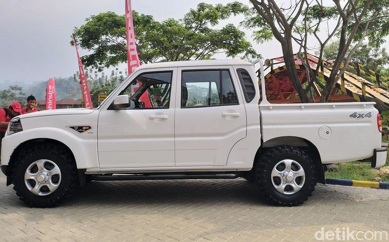 Array,Ironi Impor Ratusan Ribu Pickup India saat Pasar Otomotif Loyo