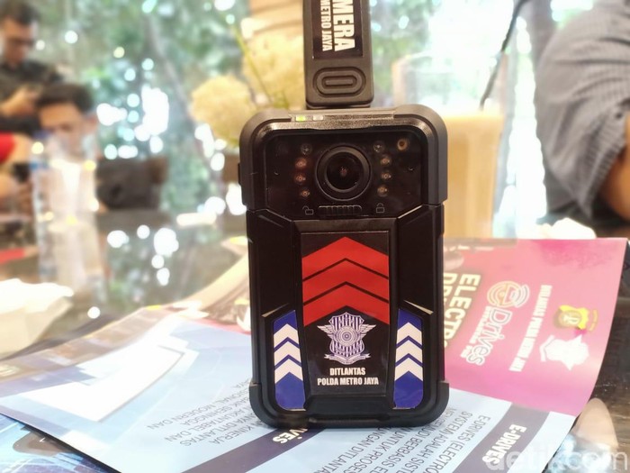 Array,Pemerintah Pertimbangkan Polisi Pakai Bodycam