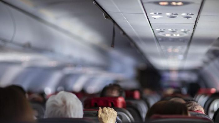 Array,6 Tips agar Tetap Aman Ketika Pesawat Mengalami Turbulensi