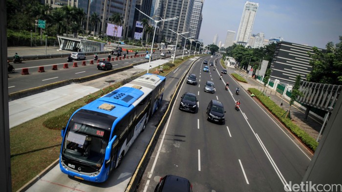 Array,Pekan Ini Ada Hari Bebas Ganjil Genap di Jakarta, Naik Transportasi Umum Rp 1