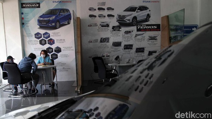 Array,Kredit Mobil Bisa 8 Tahun tapi Masih Sepi Peminat