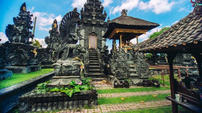 Array,Sejarah Kerajaan Mataram Kuno yang Dipengaruhi Kebudayaan India