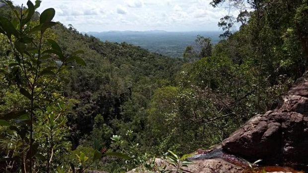 Array,Air Terjun Manjang Merah, Surga Tersembunyi di Pulau Bangka