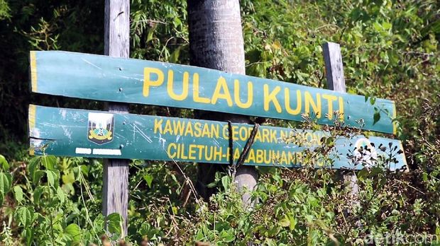 Array,Pantai Kunti di Palabuhanratu Tak Bisa Dikunjungi, Cuma Bisa Dilihat dari Jauh