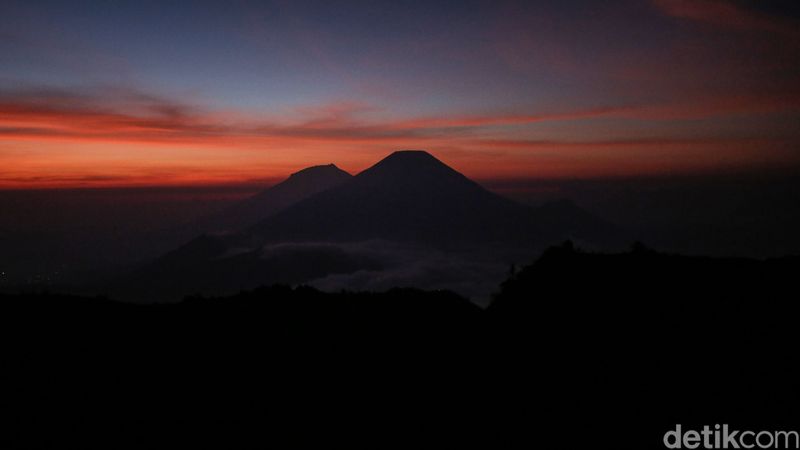 Array,7 Tempat Sunrise Tercantik Selain Bromo, tapi Masih Sepi