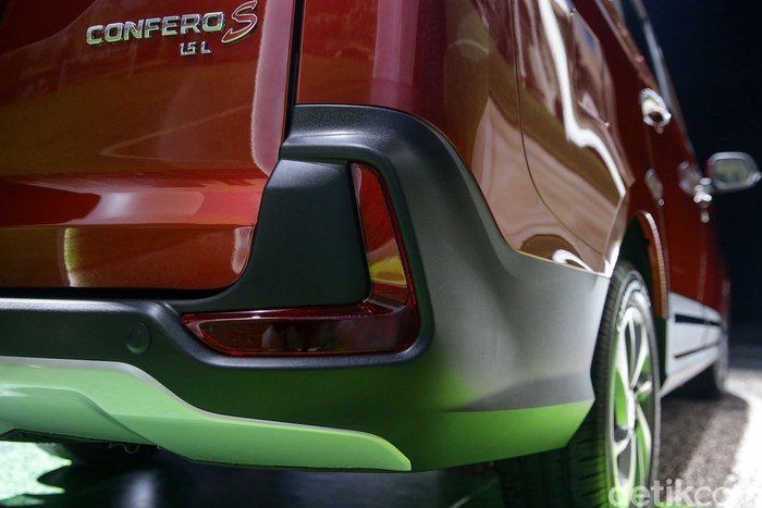 Array,Kelebihan Mobil Penggerak Roda Belakang