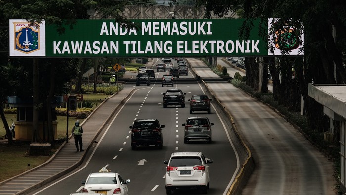 Array,Banyak yang Ketipu, Jangan Asal Klik SMS Pemberitahuan Tilang Elektronik!