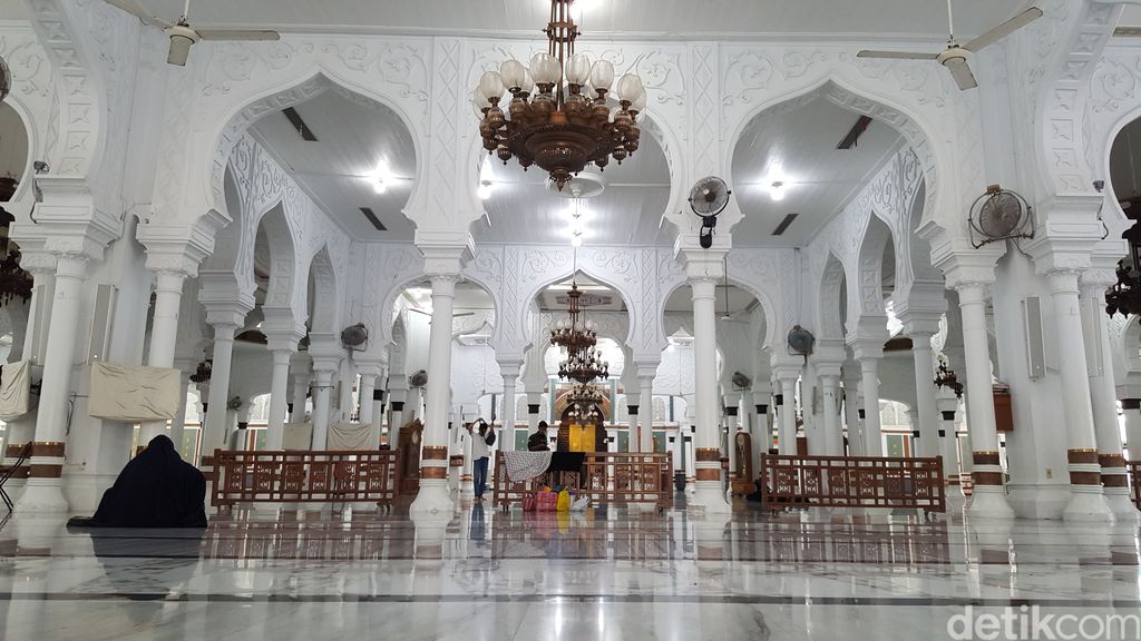 Array,Masjid Baiturrahman: Selamat dari Tsunami Kini Jadi Ikon Provinsi Aceh
