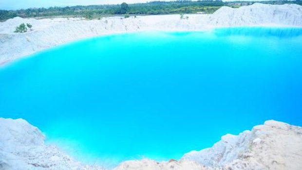 5 Destinasi Wisata Alam Pilihan buat Dikunjungi Setelah PPKM, 1. Terasering Panyaweuyan, Argapura, Majalengka, 2. Danau Kaolin, Belitung, Bangka Belitung, 3. Brown Canyon, Tembalang, Semarang, 4. Air Terjun Lepo Dlingo, Bantul, Yogyakarta, 5. Gua Gong, Pacitan, Jawa Timur, 4. Air Terjun Lepo Dlingo, Bantul, Yogyakarta, 5. Gua Gong, Pacitan, Jawa Timur