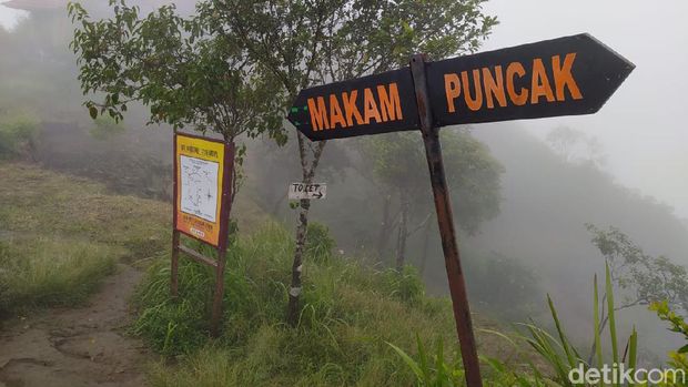 Top 8+ Rekomendasi Wisata Magelang, Tempat Berburu Sunrise Hingga Kota M, 1. Museum dan Kampung Seni Borobudur, 2. Taman Baca Melek Huruf, 3. Punthuk Setumbu, 4. Dusun Butuh, 5. Gunung Andong, 6. Wisata Getek Balong, 7. Kota M di Serial Netflix Gadis Kretek , 8. Bukit Rhema 