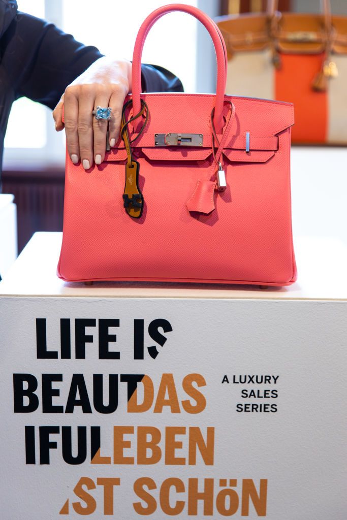 Array,Walmart Jual Hermes Birkin Versi KW, Bikin Aslinya Hilang Harga Diri