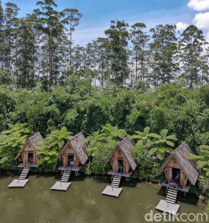 Array,5 Tempat Wisata Adem yang Cocok Buat Lansia