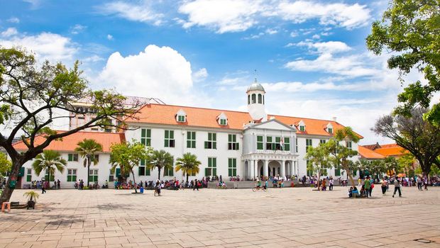 Array,Top 15+ Tempat Wisata Kota Tua Jakarta dengan Sejarahnya Lengkap