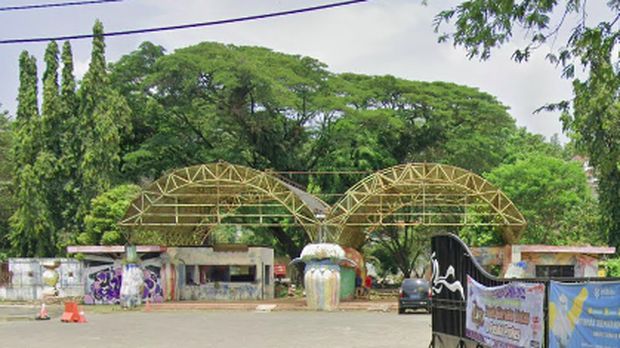 Top 12+ Tempat Wisata Dulu Ramai dan Terkenal, Kini Tutup Jadi Kenangan, 1. Kampung Gajah Wonderland, 2. Teater Mobil Ancol, 3. Snowbay Waterpark TMII, 4. Taman Remaja Surabaya (TRS), 5. Taman Festival Bali, 6. Taman Ria Senayan, 7. Depok Fantasi Waterpark (Aladin Waterpark), 8. Taman Wonderia Semarang, 9. Kafe Tenda Semanggi (KTS), 10. THR Sriwedari Solo, 11. THR Lokasari, 12. Hotel Gantung Purwakarta