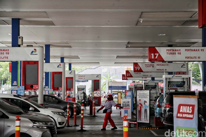 Array,Jangan Kaget! Harga BBM Pertamina Naik Hari Ini