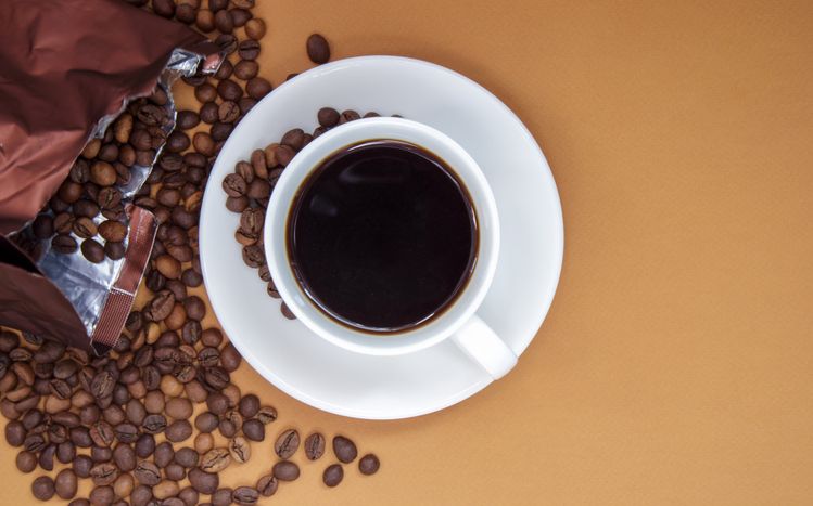 Lemak Babi Bisa Jadi Campuran Kopi, Alternatif Pengganti Mentega, 1. Apakah aman dikonsumsi?, 2. Cara membuat kopi campur lemak babi, Manfaat kopi dicampur lemak babi ada di halaman berikutnya., 3. Manfaat menurunkan berat badan, 4. Roasting biji kopi menggunakan lemak babi