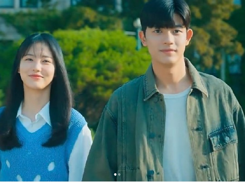 Array,7 Fakta Shin Ye-Eun, Pemeran Remaja Tukang Bully di The Glory yang Curi Atensi