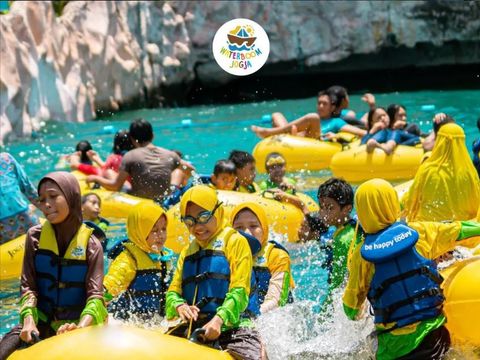 Top 10+ Wisata Sekitar Candi Prambanan, Cocok Buat Anak dan Keluarga, 1. Sendratari Ramayana, 2. Candi Ratu Boko, 3. Candi Sewu, 4. Tebing Breksi, 5. Kids Fun Park, 6. Waterboom Jogja, 7. Obelix Hills, 8. HeHa Skyview, 9. Bukit Bintang, 10. Gembira Loka Zoo