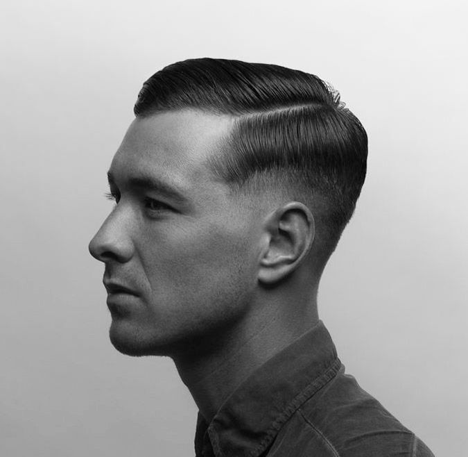 Potongan Rambut Two Block dan Pilihan Gaya Rambut Lainnya saat Lebaran 2023, 1. Two Block, 2. Undercut, 3. Mullet, 4. Middle Part / Belah Tengah, 5. Korean Curtain Cut, 6. Comma Hair, 7. Buzz Cut, 8. Regulation Cut, 9. Comb Back, 10. Short Curls